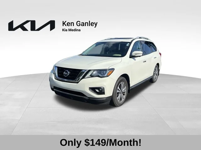 2017 Nissan Pathfinder SL