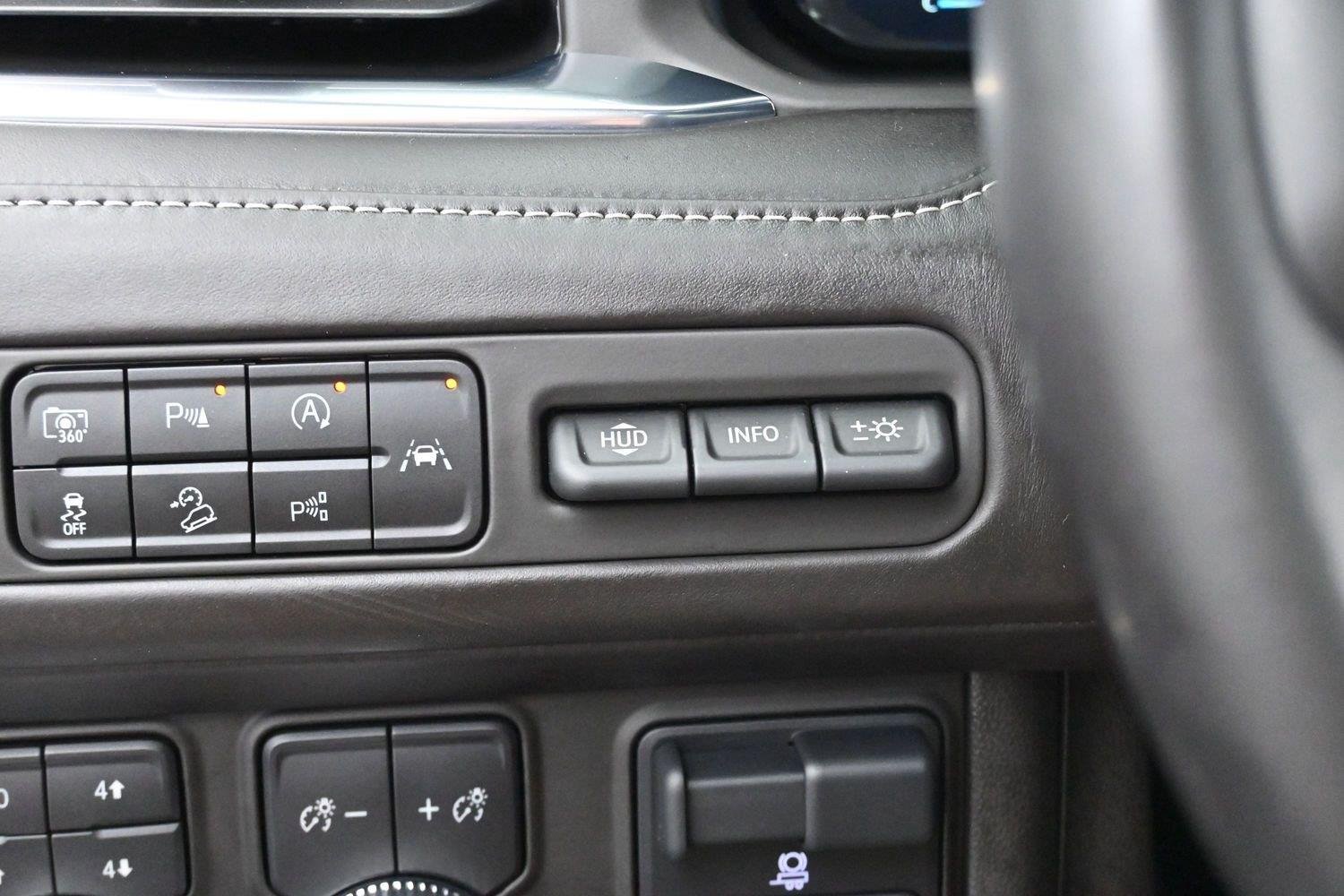 Used 2023 WHITE FROST TRICOAT GMC Denali Ultimate image 29