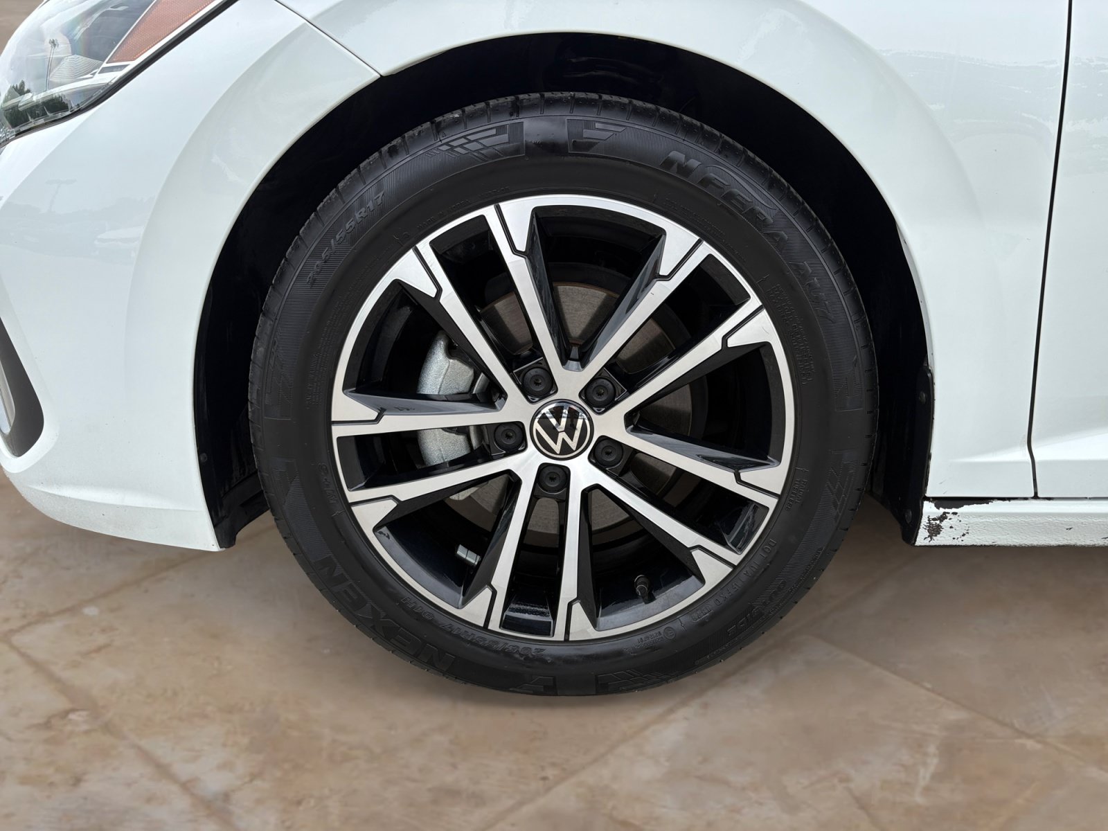 Used 2024 Pure White Volkswagen Sport image 24