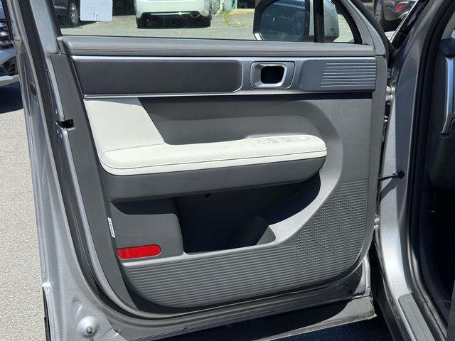New 2026 Silver Hyundai SEL AWD image 28