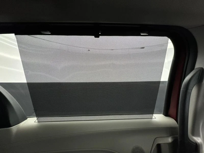 Used 2023  Toyota XLE Minivan 4D image 54