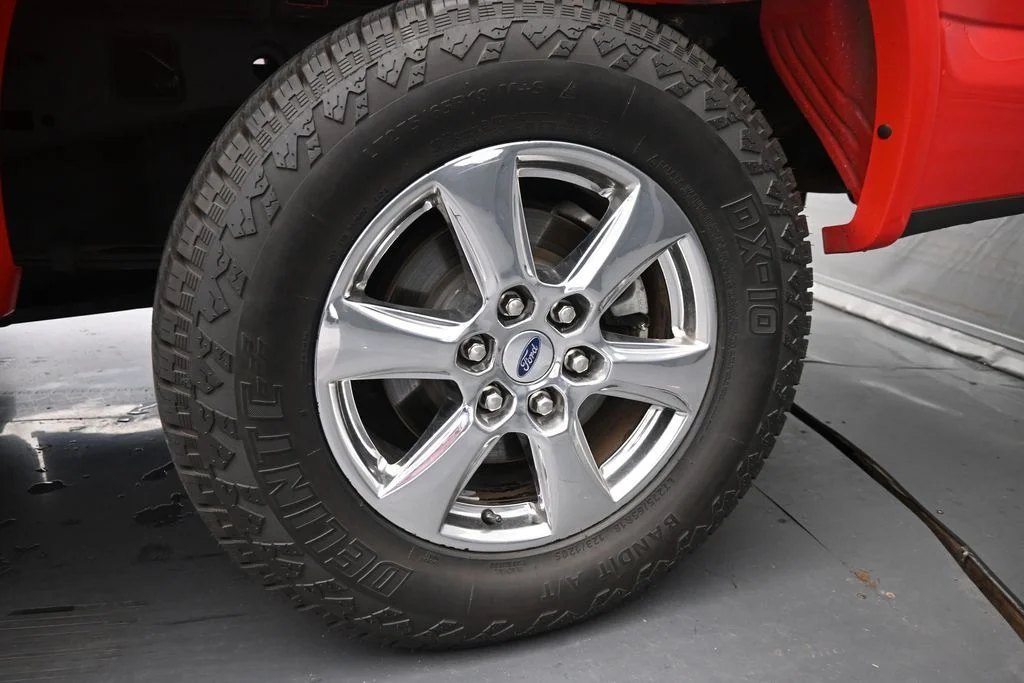 Used 2019 Red Ford Lariat image 15