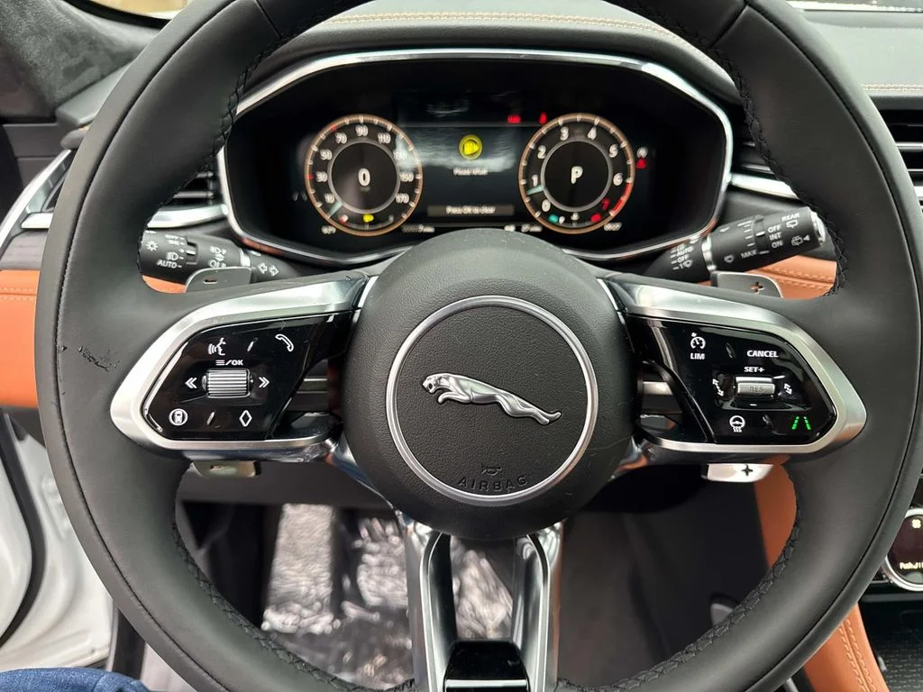 2026 Jaguar F-Pace R-Dynamic S - Photo 25