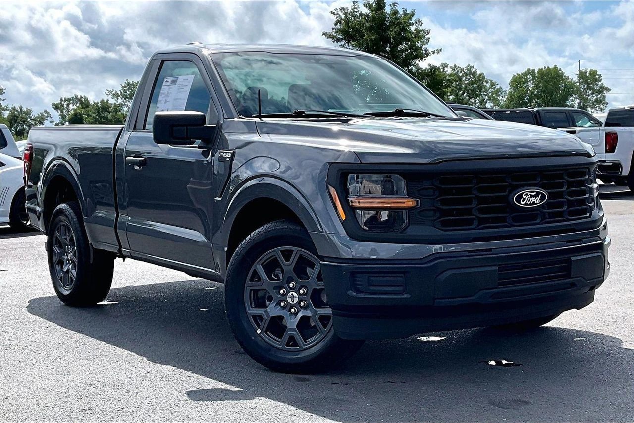 Used 2024 Carbonized Gray Metallic Ford XL image 32