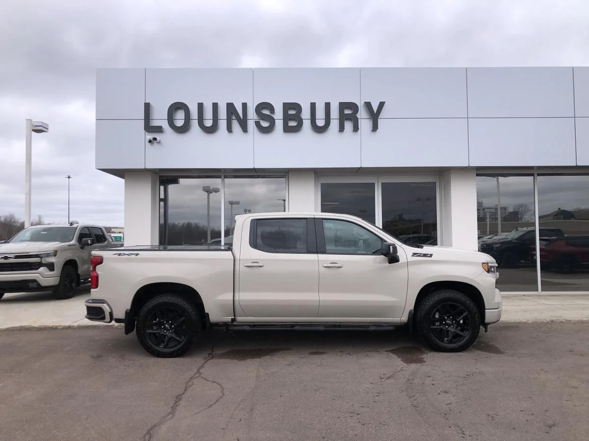 New 2026 White Chevrolet 4WD Crew Cab 147" RST image 2