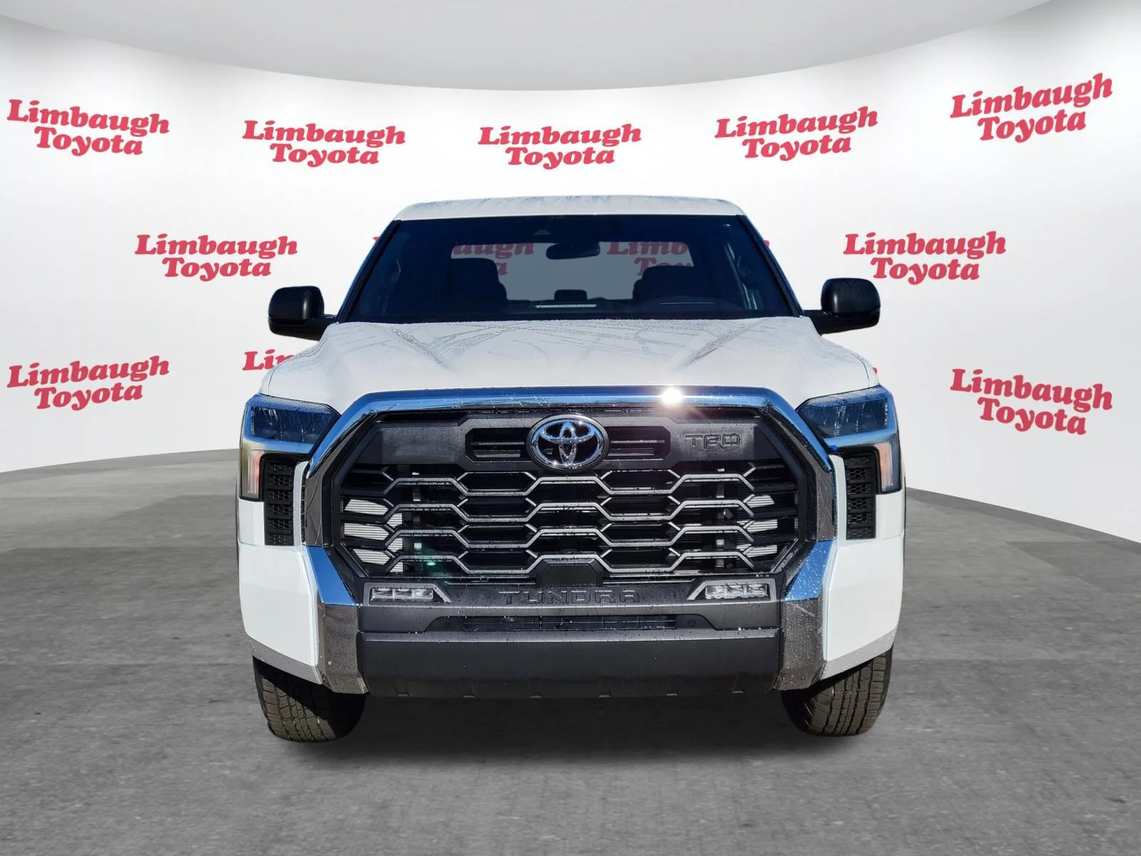 New 2026 Ice Cap Toyota SR5 image 12