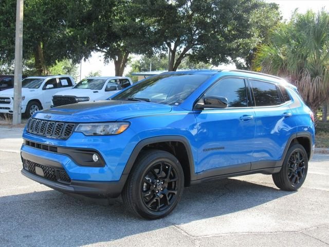2026 Jeep Compass Latitude Altitude photo 3