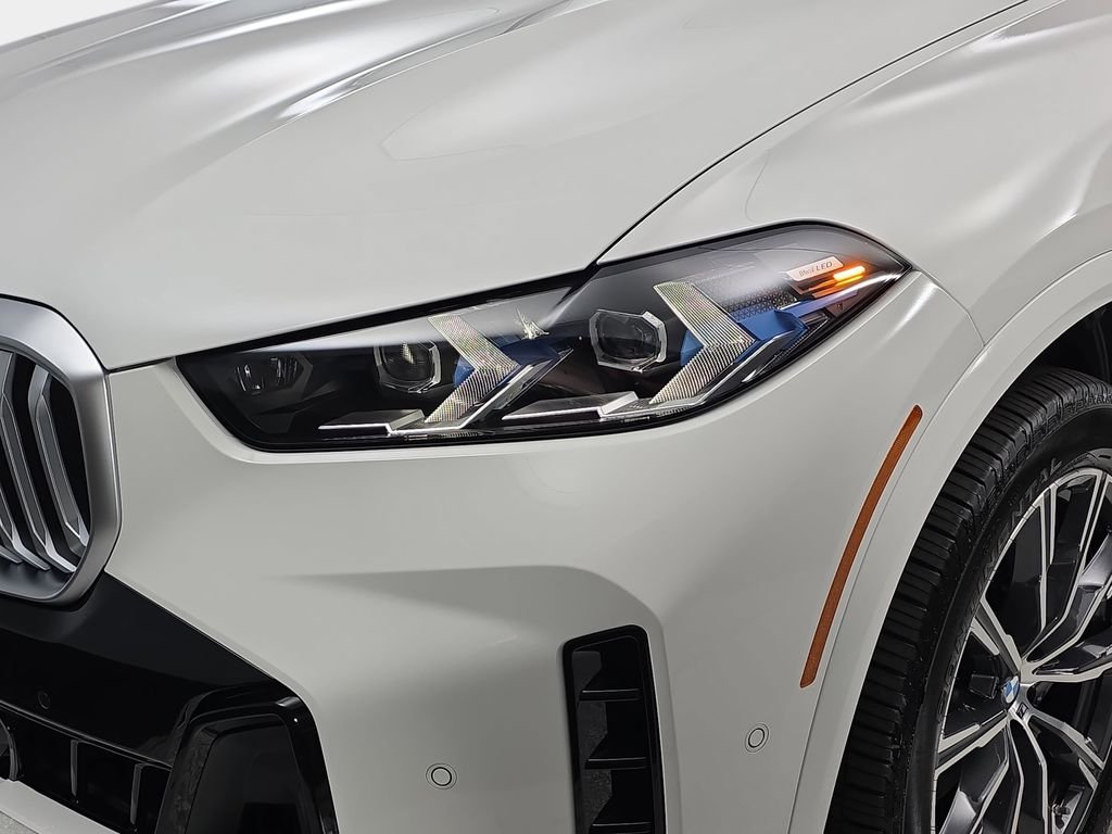 New 2026 Alpine White BMW xDrive40i image 31