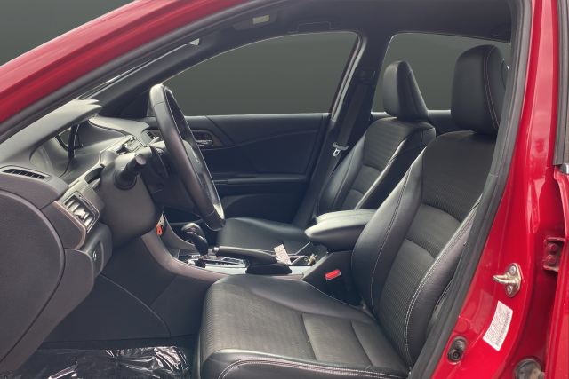 Used 2016 Red Honda Sport image 9