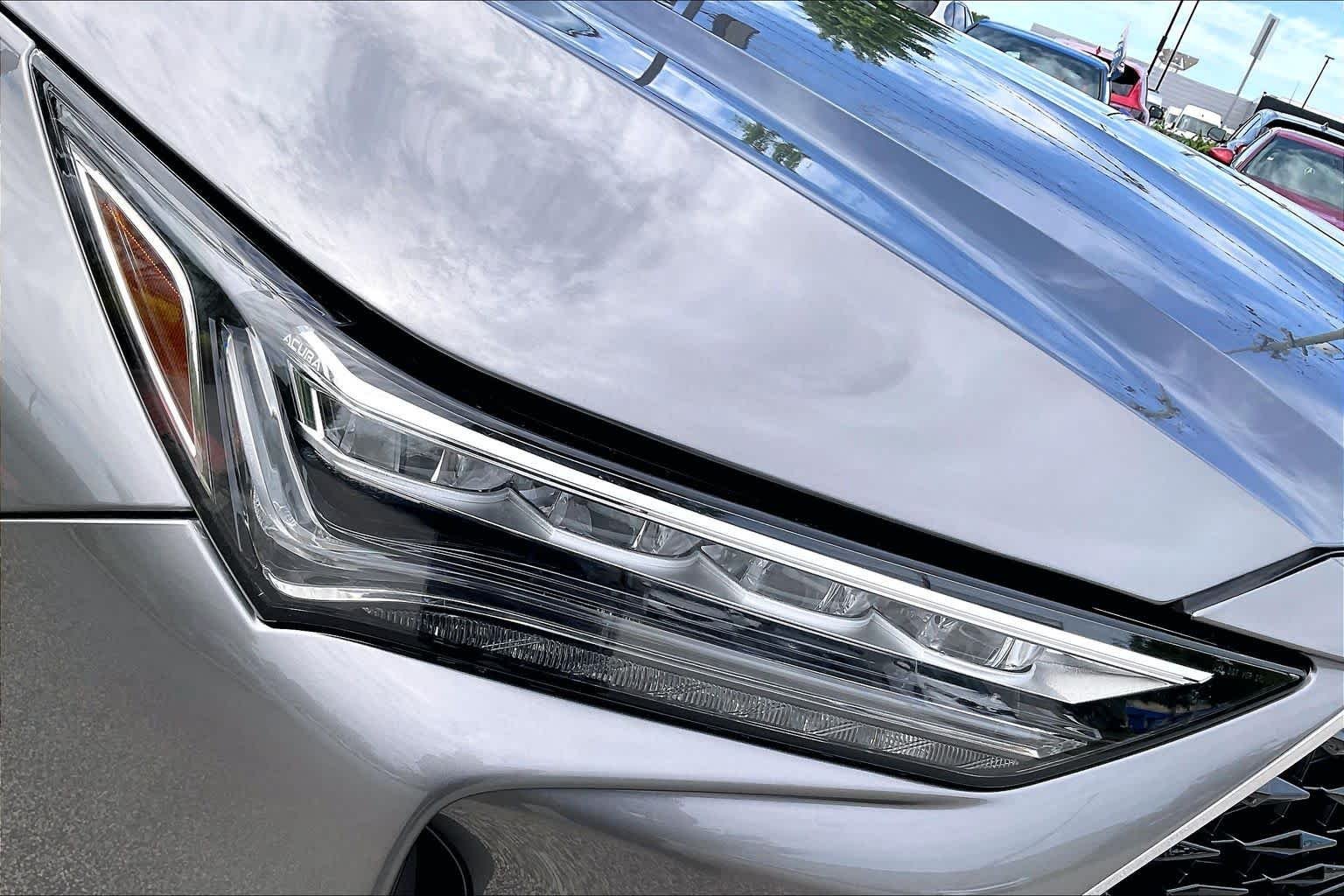 Used 2024 Liquid Carbon Metallic Acura w/Technology Package image 26