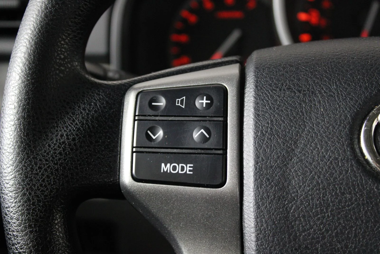 Used 2011 Red Toyota SR5 image 17
