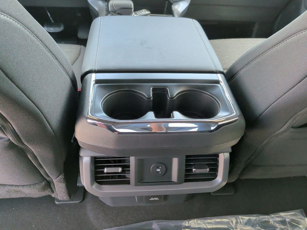 New 2026 Oxford White Ford XLT image 38