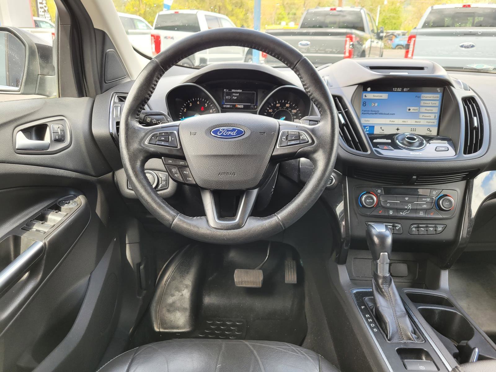 Used 2017  Ford Titanium image 16