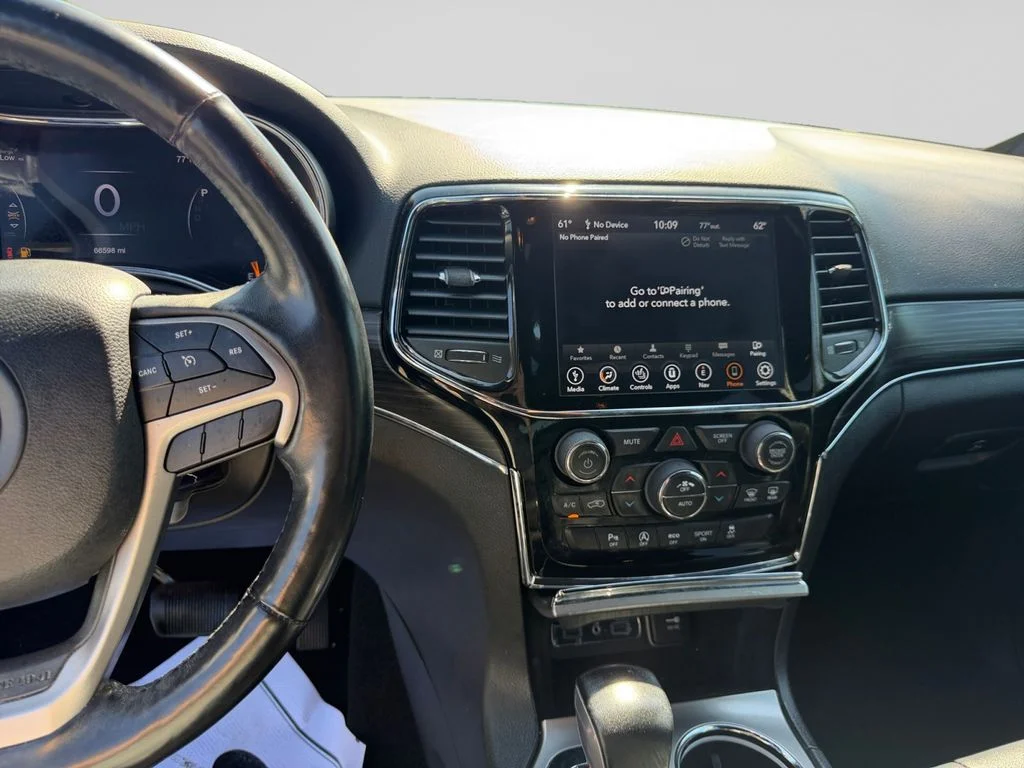 Certified Used 2020 White Jeep Limited image 12