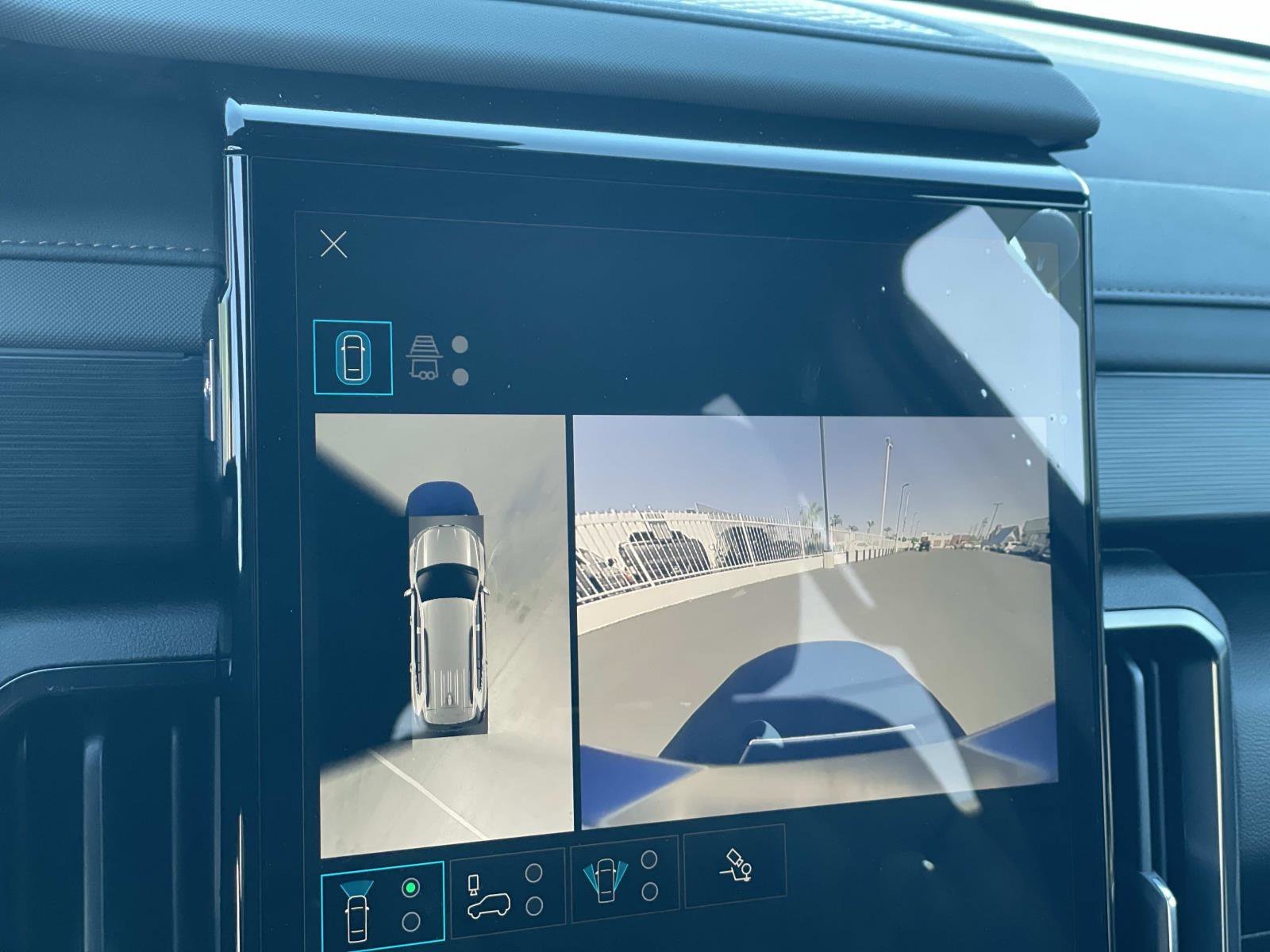 2026 GMC Acadia AT4 - Photo 12