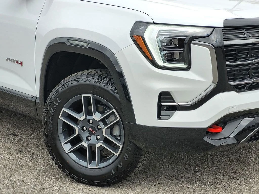 2026 GMC Terrain AT4 - Photo 6