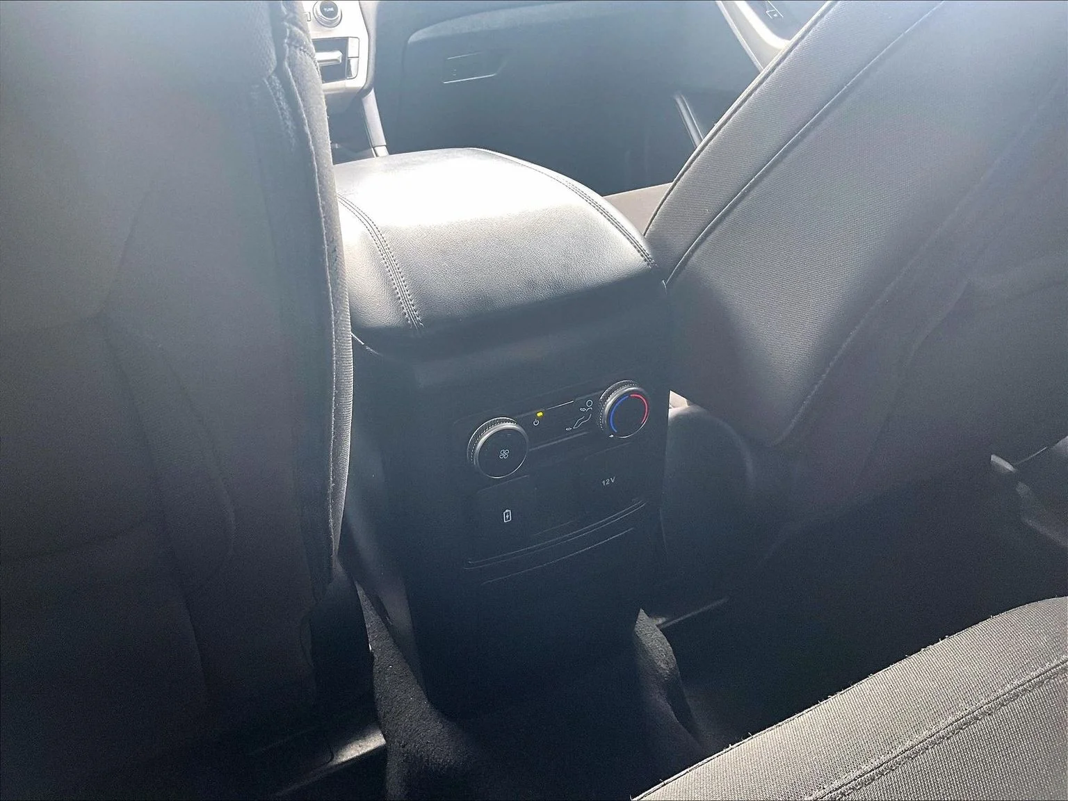 Used 2022 White Ford XLT image 34