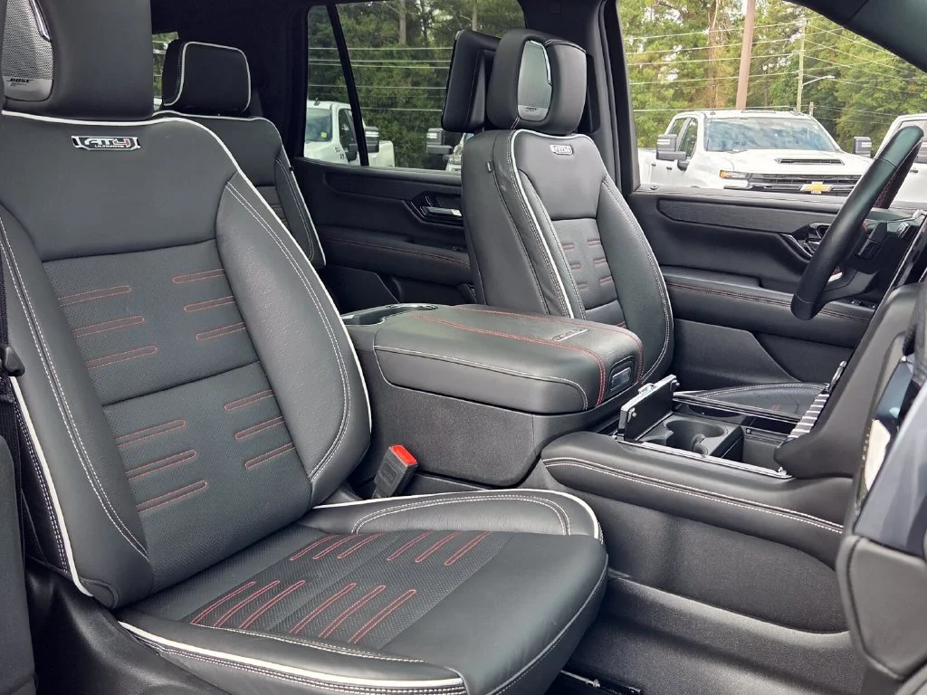 Used 2025 Sterling Metallic GMC AT4 Ultimate image 21