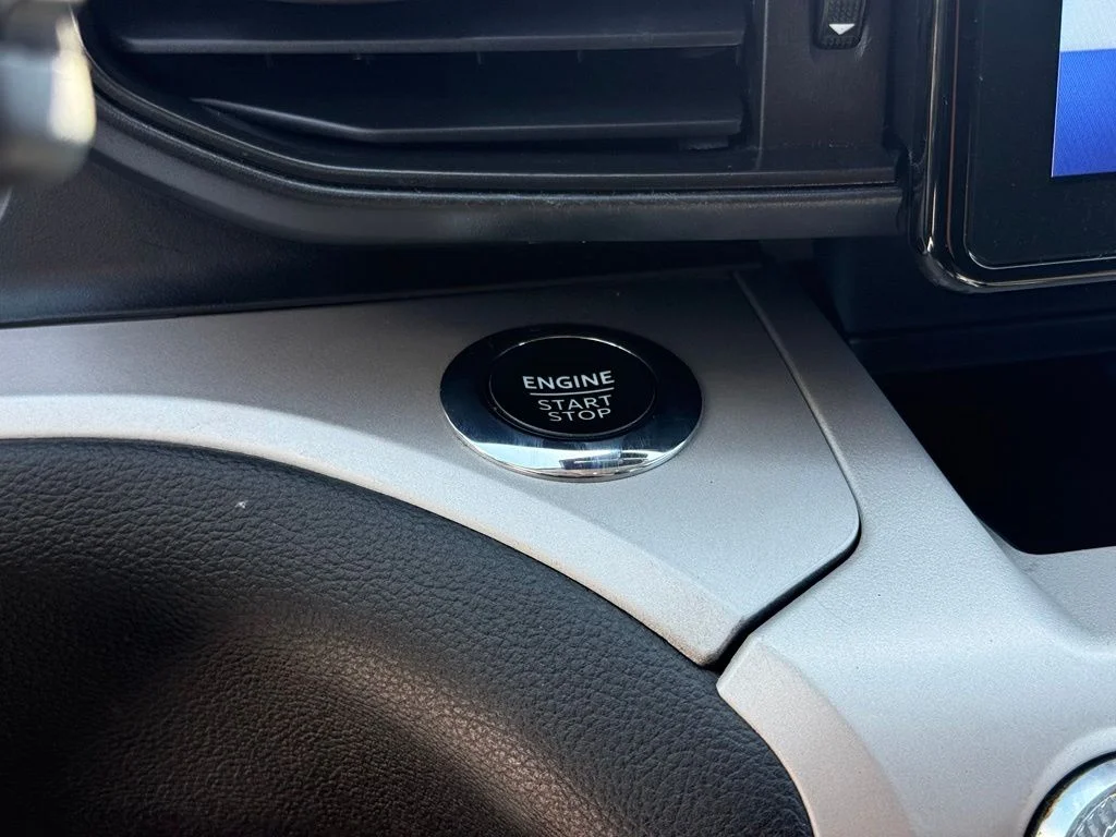 Used 2023 Gray Ford XLT image 27
