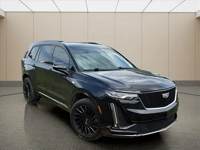 Used 2020 Black Cadillac Sport image 7