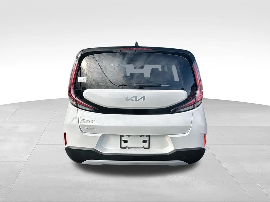 Used 2025 White Kia LX image 9