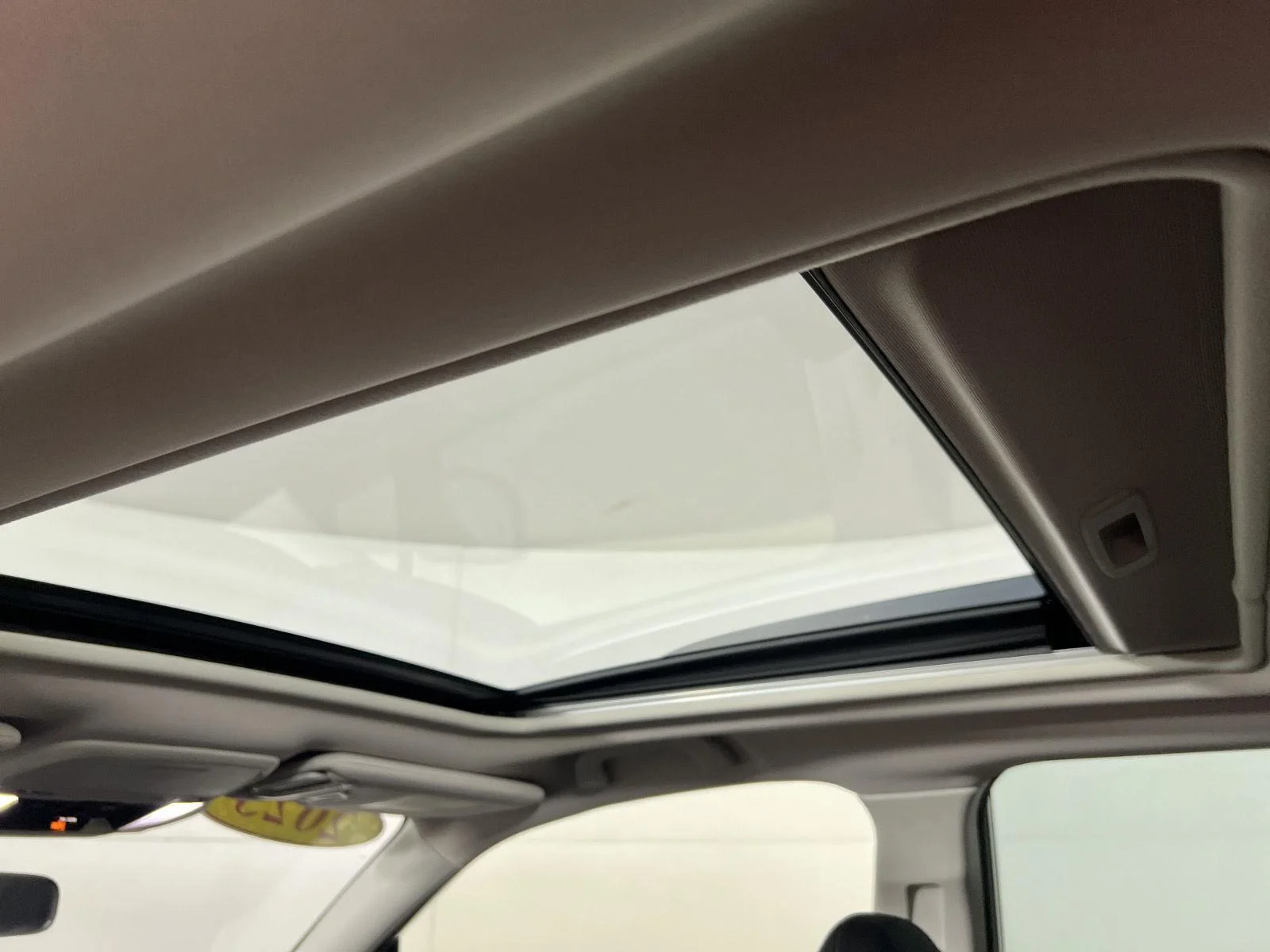 Used 2023 Ice Silver Metallic Subaru Premium image 3
