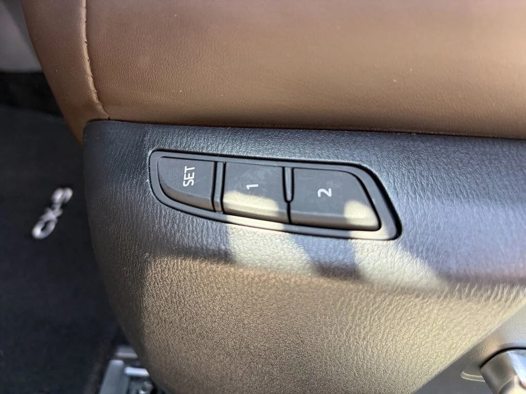 Used 2023 Rhodium White Metallic Mazda Signature AWD at BOSE sound,Turbo,AWD and a grea image 25