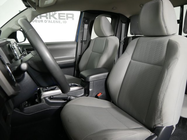 Certified Used 2017 Blazing Blue Pearl Toyota Extended Cab SR5 image 9
