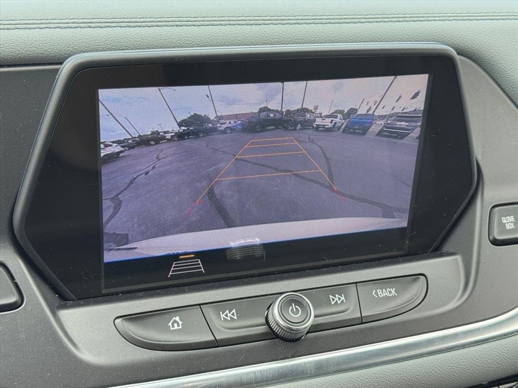 Used 2020 SUMMIT WHITE Chevrolet LT image 22