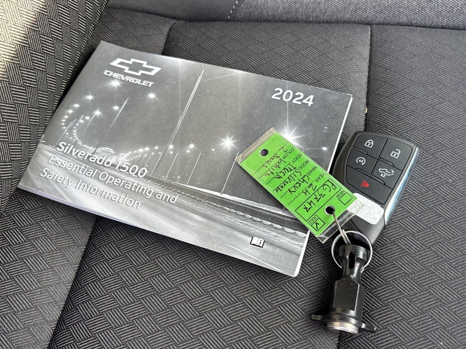 Used 2024 Summit White Chevrolet RST image 41