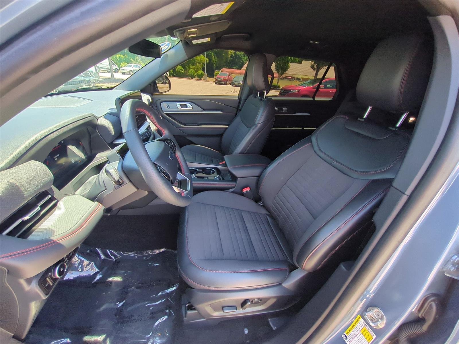 Used 2025 Vapor Blue Metallic Ford ST-Line image 18