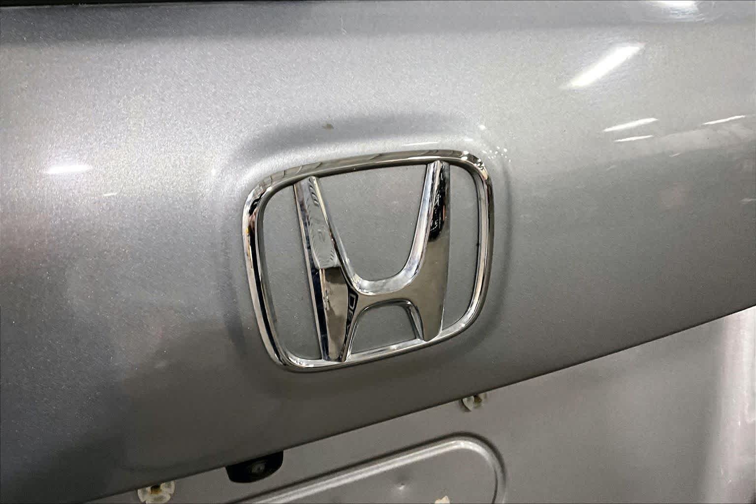 Used 2021 Lunar Silver Metallic Honda Special Edition image 31