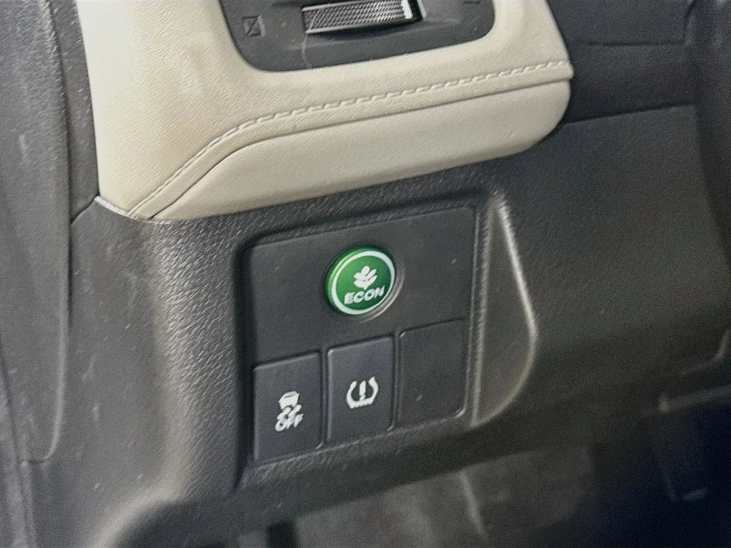 Used 2016 Silver Honda EX image 10