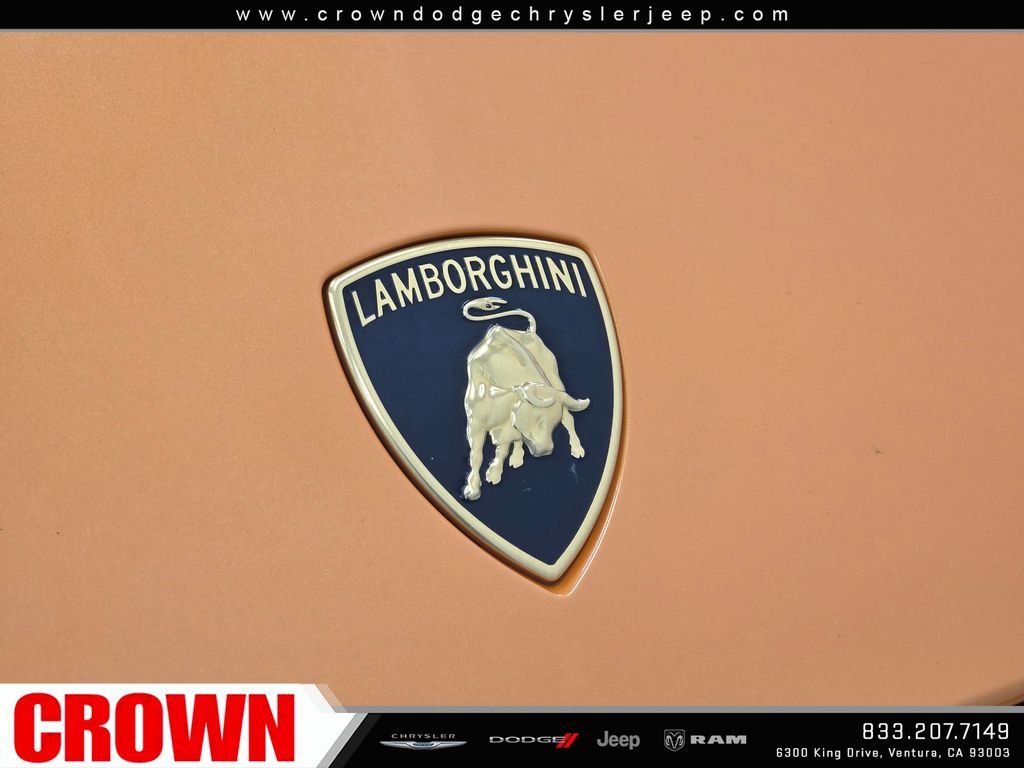 Used 2024  Lamborghini S image 13