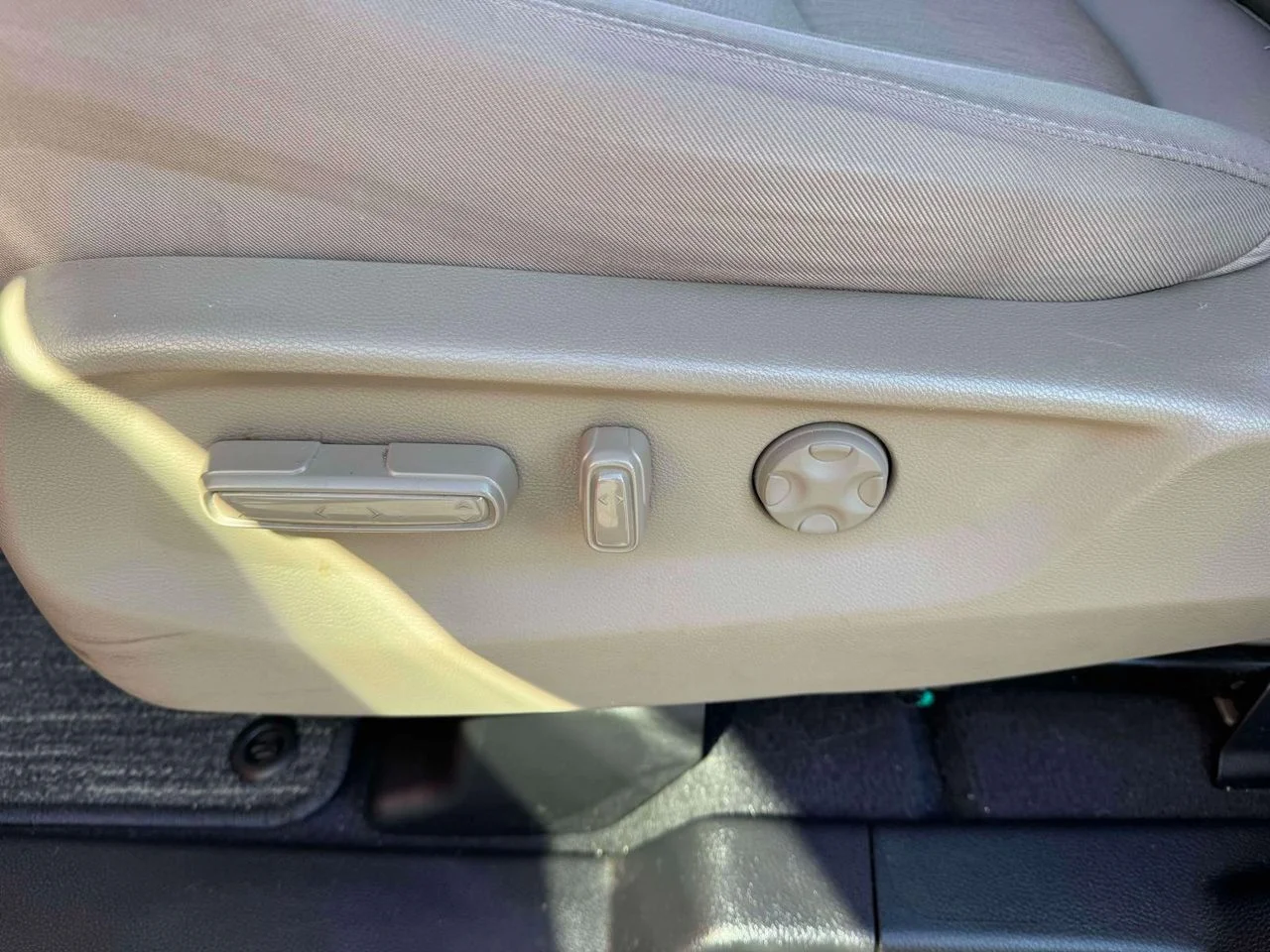 2021 Honda Odyssey EX - Photo 21