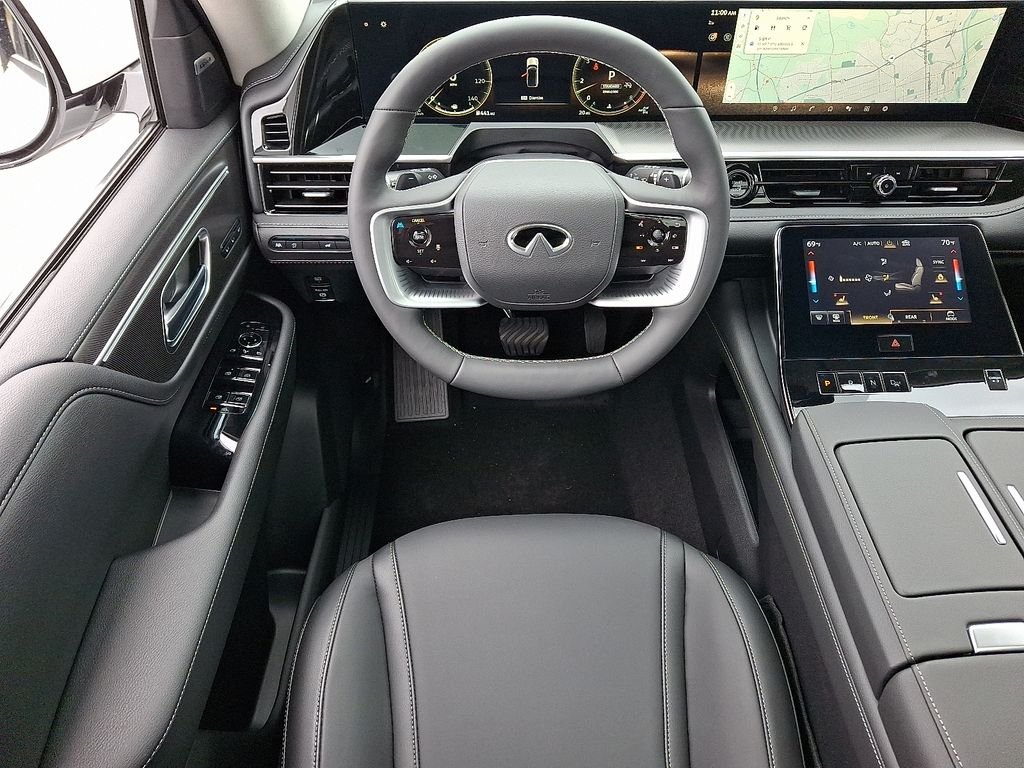 New 2026 RADIANT WHITE INFINITI Pure 4WD image 8