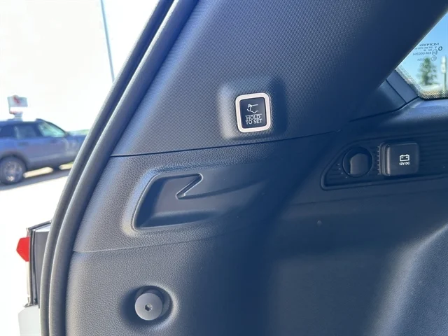 Used 2026 WHITE JEEP Limited image 7