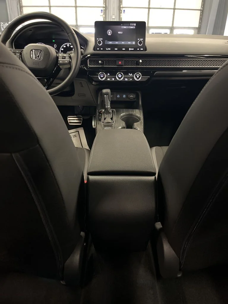 2025 Honda Civic Sport - Photo 27