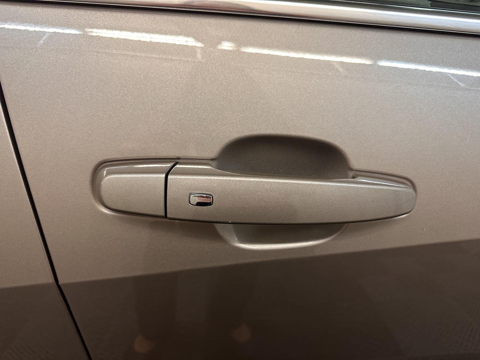 Used 2025 Mineral Gray Metallic Chevrolet LT image 41
