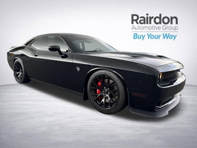Used 2016 Pitch Black Clearcoat Dodge SRT Hellcat image 1