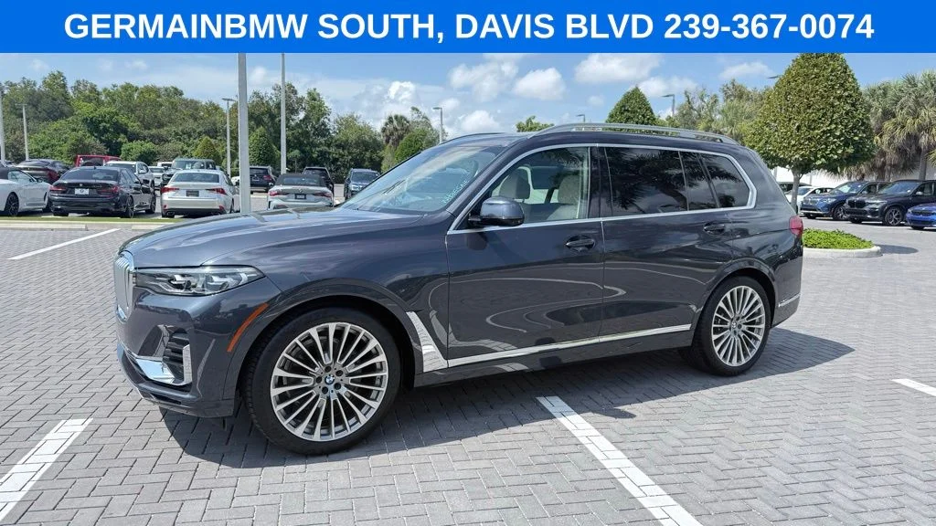 2020 BMW X7 xDrive40i's photo