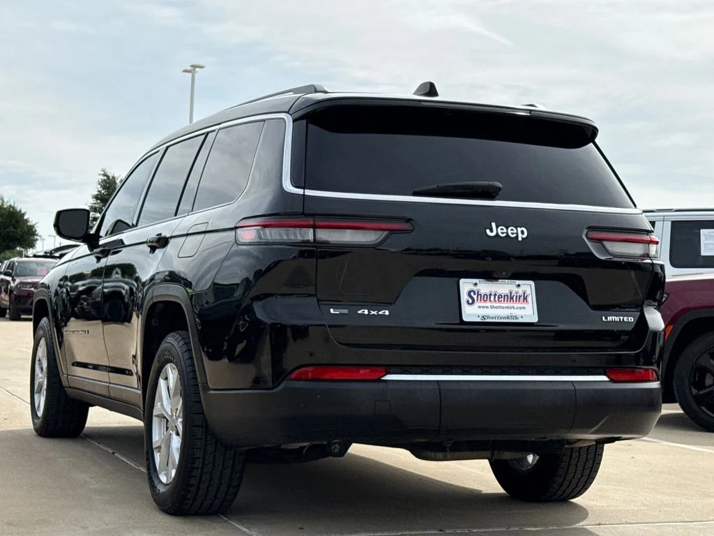 Used 2023 Black Jeep Limited image 6