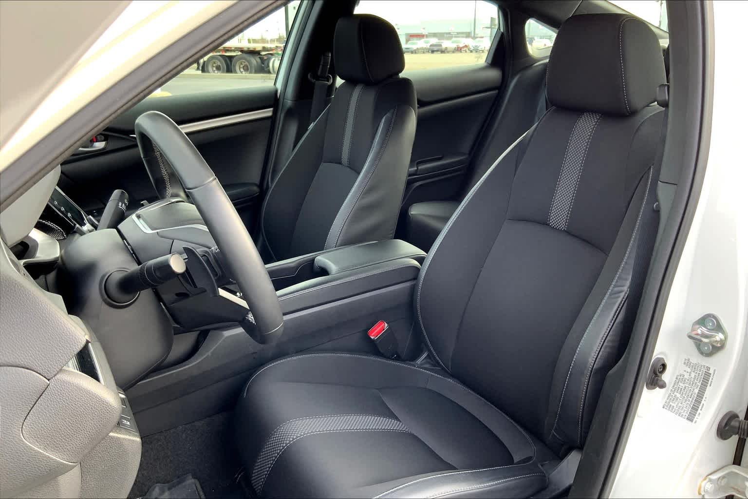 Used 2019 Platinum White Pearl Honda Sport image 7