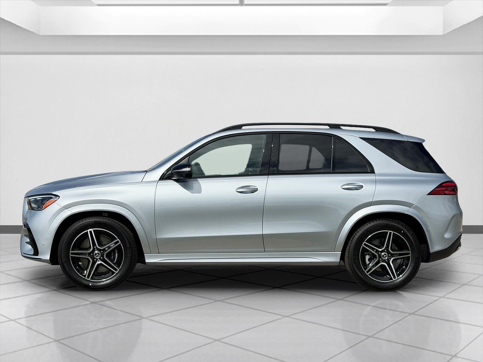 New 2026 Cirrus Silver Metallic Mercedes-Benz GLE 350 image 5