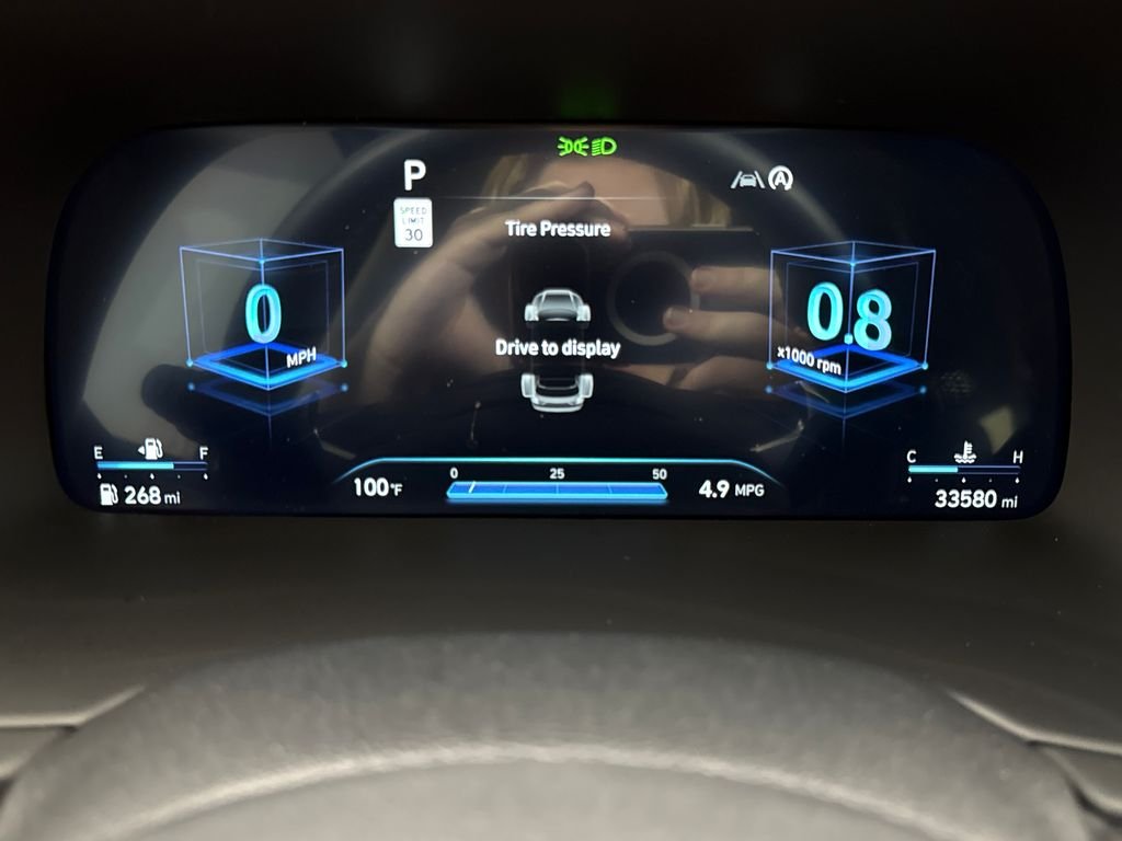 Used 2025 White Hyundai SEL Premium image 15
