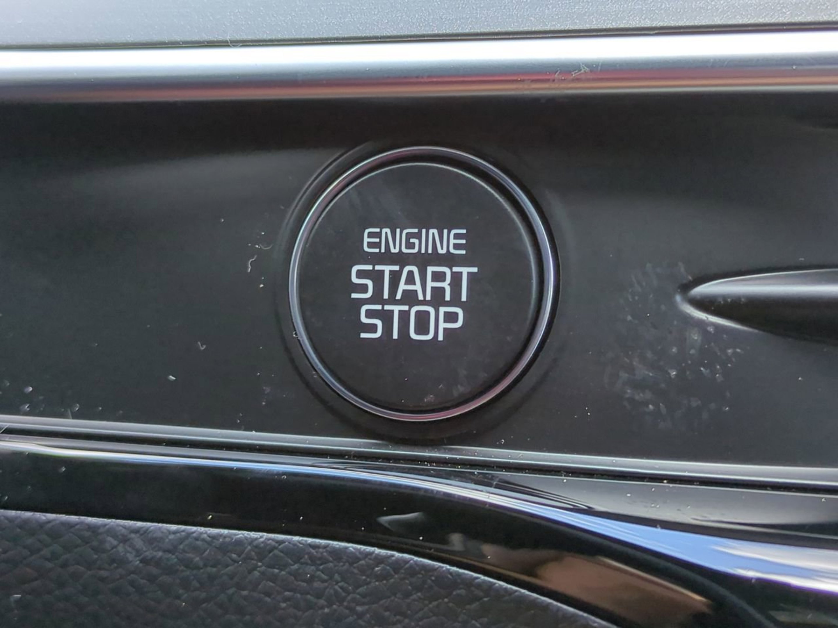 New 2026 Snow White Pearl Kia GT-Line image 34