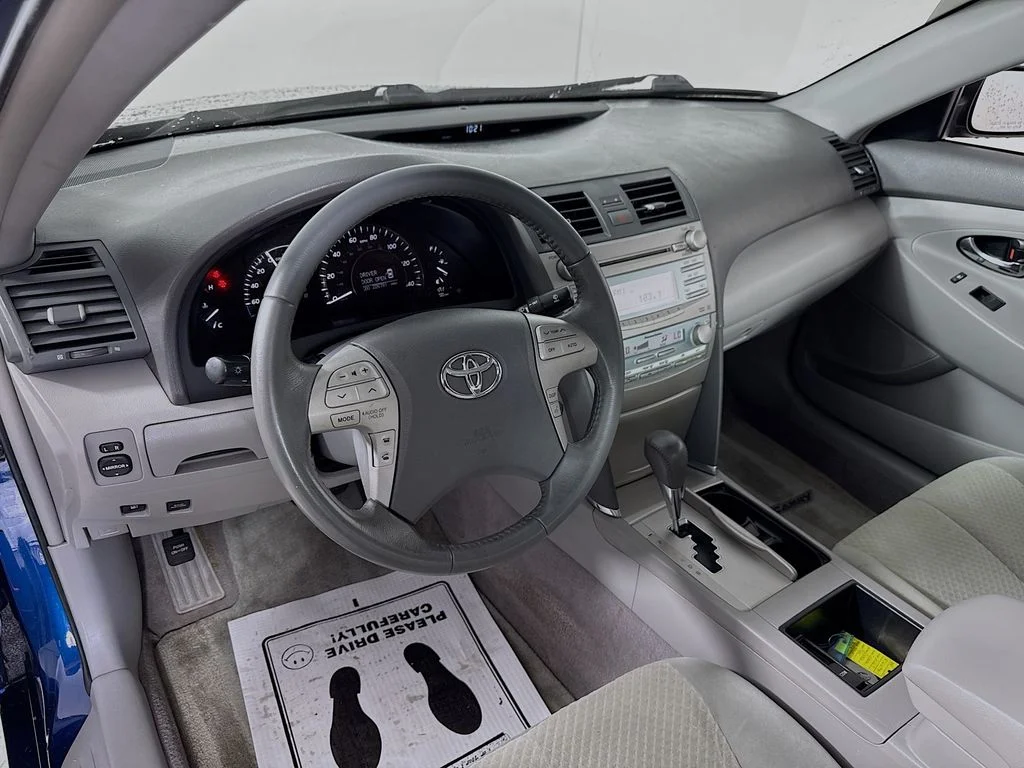 Used 2007 Blue Ribbon Metallic Toyota Hybrid image 13