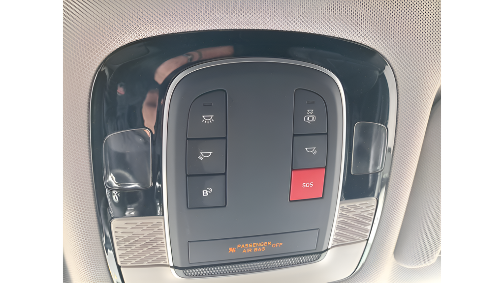 Used 2023 Burgundy Hyundai SEL image 25