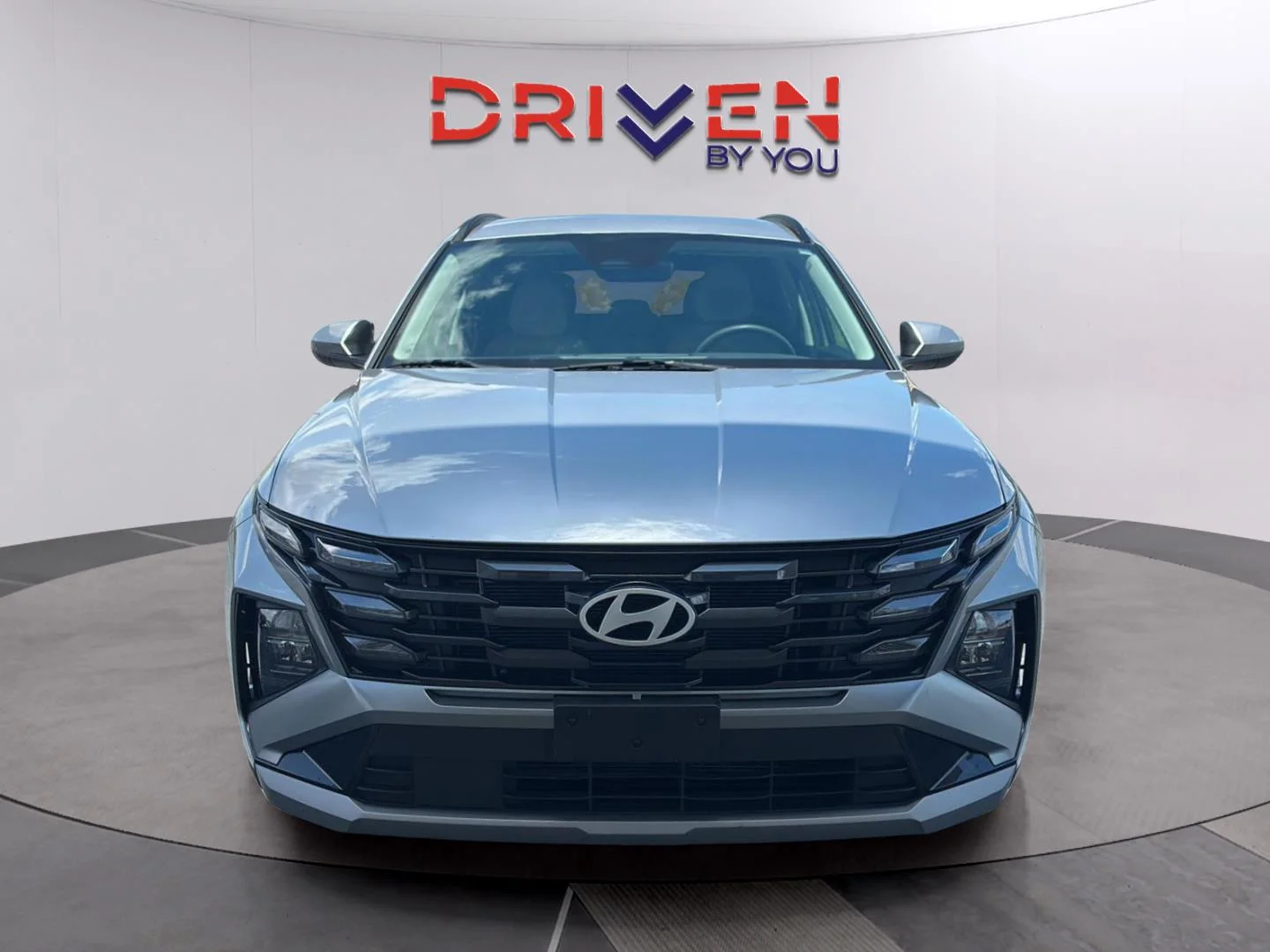 Used 2025 Shimmering Silver Hyundai SEL image 5