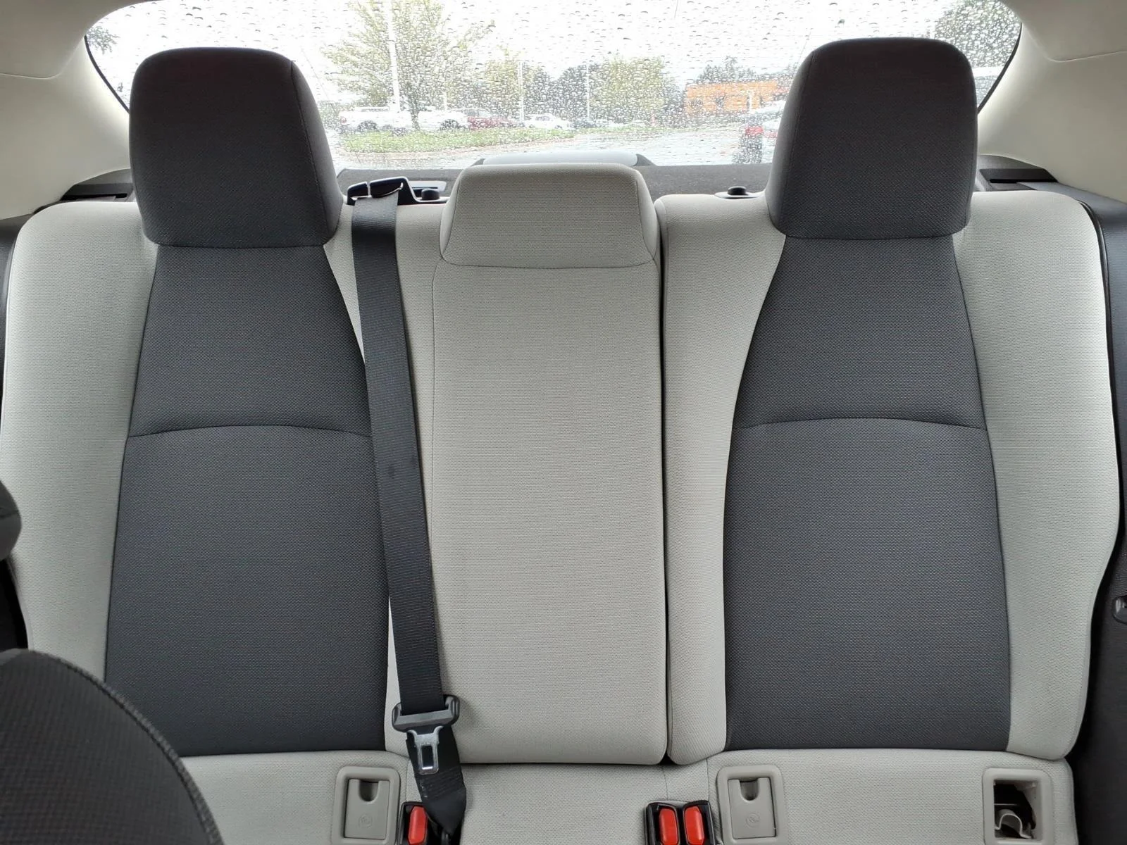 Used 2020 Classic Silver Metallic Toyota L image 19